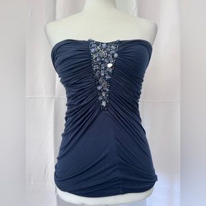 Sky Top Womens size Medium - Navy Stone details